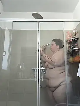 Snapshot of kitsune_giada chatting on 03-10-25, 12:59 kitsune giada online show from 03-10-25, 12:59