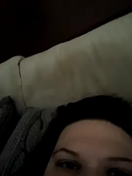 Snapshot of kitsune_giada chatting on 03-17-25, 07:57 kitsune giada online show from 03-17-25, 07:57