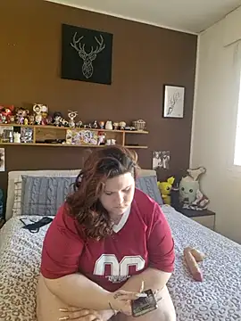 Snapshot of kitsune_giada chatting on 03-19-25, 10:11 kitsune giada online show from 03-19-25, 10:11