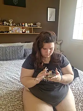 Snapshot of kitsune_giada chatting on 03-21-25, 01:34 kitsune giada online show from 03-21-25, 01:34