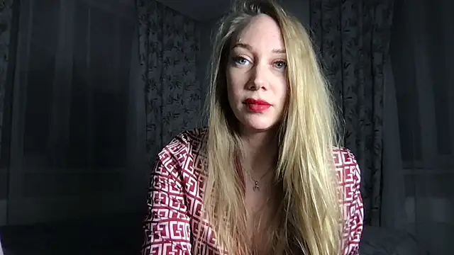 Snapshot of Engel_13 chatting on 02-14-25, 08:26 Engel 13 online show from 02-14-25, 08:26