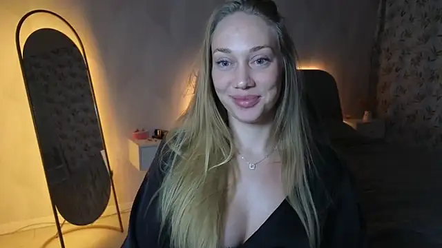 Snapshot of Engel_13 chatting on 11-27-25, 06:21 Engel 13 online show from 11-27-25, 06:21