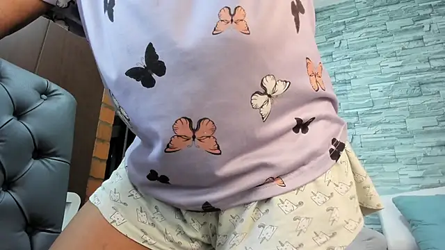 nicollesofia2 online show from 03-01-25, 08:53