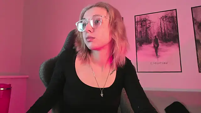 Snapshot of PhilippaAdamas chatting on 03-02-25, 02:19 PhilippaAdamas online show from 03-02-25, 02:19