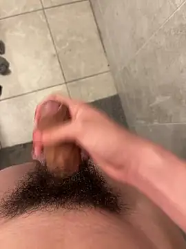 Snapshot of zay_01 chatting on 10-16-25, 08:37 zay 01 online show from 10-16-25, 08:37