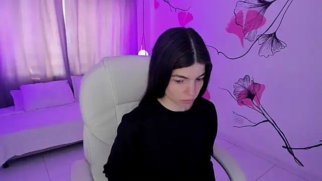 Isabela Fiorelli online show from 12-15-25, 01:15