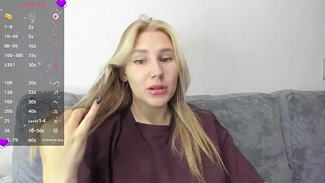 Snapshot of And1sa chatting on 01-13-26, 12:43 And1sa online show from 01-13-26, 12:43