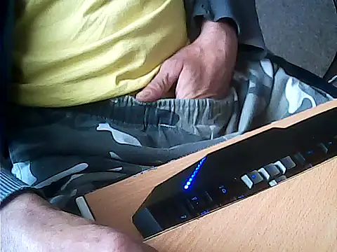 igracek30 online show from 04-18-26, 08:40