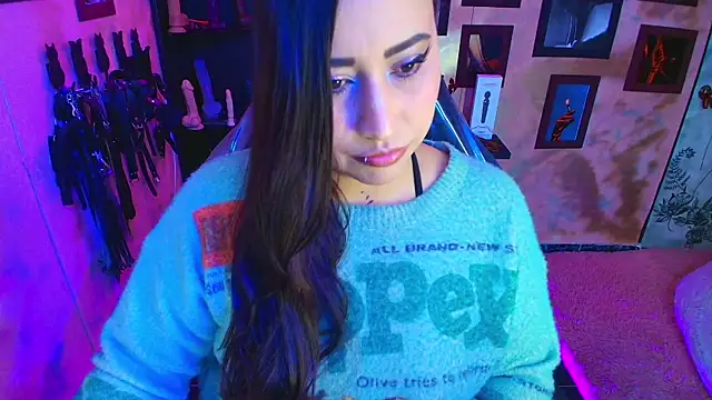 Snapshot of cherryy_bombshelll chatting on 01-09-26, 05:04 cherryy bombshelll online show from 01-09-26, 05:04