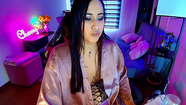 Snapshot of cherryy_bombshelll chatting on 04-10-26, 02:55 cherryy bombshelll online show from 04-10-26, 02:55