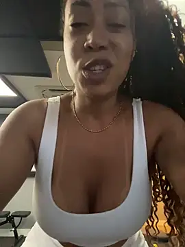 dianagolley420 online show from 02-26-25, 09:48