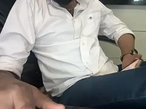 Snapshot of iamabigdickindian chatting on 03-12-25, 10:05 iamabigdickindian online show from 03-12-25, 10:05