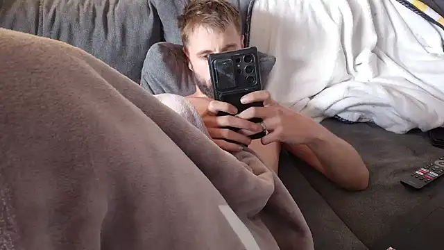 Snapshot of ademandjulia chatting on 10-30-25, 03:35 ademandjulia online show from 10-30-25, 03:35