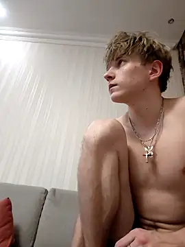 Snapshot of And25bn chatting on 11-03-25, 08:54 And25bn online show from 11-03-25, 08:54