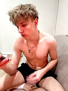 Snapshot of And25bn chatting on 02-16-26, 02:07 And25bn online show from 02-16-26, 02:07