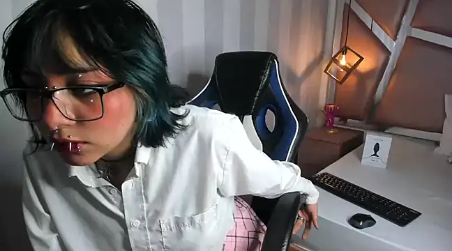 Snapshot of DarkMysterysF chatting on 03-13-25, 08:54 DarkMysterysF online show from 03-13-25, 08:54