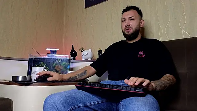 JamieNoxus online show from 09-19-25, 07:54