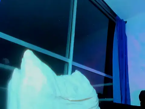 Snapshot of Alessandro_1610 chatting on 10-04-25, 05:49 Alessandro 1610 online show from 10-04-25, 05:49