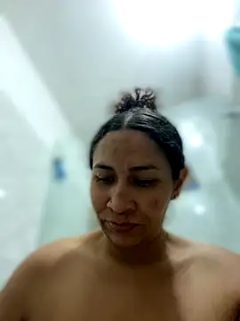 Carola-Ross online show from 11-25-25, 05:13