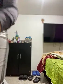 Carola-Ross online show from 04-07-26, 05:02