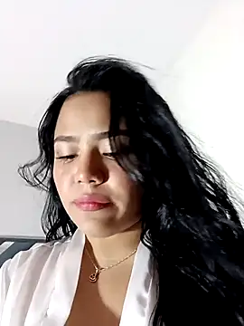 Snapshot of anahi_evans19 chatting on 11-21-25, 08:40 anahi evans19 online show from 11-21-25, 08:40