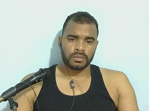 Snapshot of YOX22 chatting on 09-16-25, 05:41 YOX22 online show from 09-16-25, 05:41