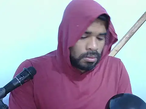 Snapshot of YOX22 chatting on 11-02-25, 05:32 YOX22 online show from 11-02-25, 05:32