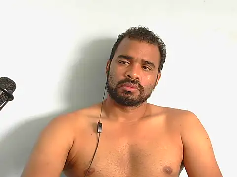 Snapshot of YOX22 chatting on 11-10-25, 02:27 YOX22 online show from 11-10-25, 02:27