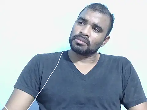 Snapshot of YOX22 chatting on 03-01-26, 06:59 YOX22 online show from 03-01-26, 06:59