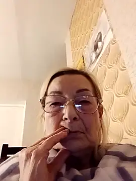 SophiaSky6037 online show from 02-17-25, 07:42