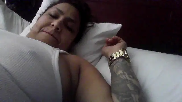 SweetSexyLatina online show from 05-22-26, 12:00