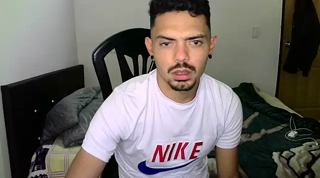 Snapshot of chocolatino16 chatting on 02-07-25, 05:52 chocolatino16 online show from 02-07-25, 05:52