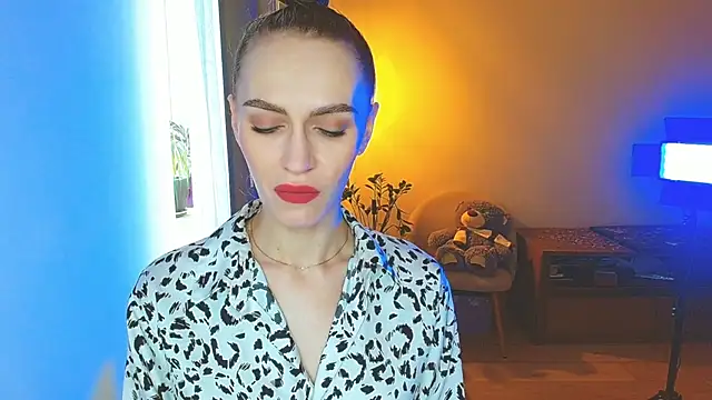 Lady Sunshine  online show from 02-18-26, 08:10