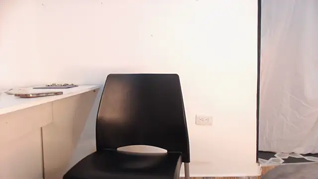 StephyJones1 online show from 04-18-26, 08:20