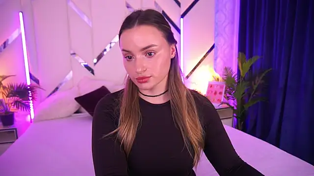 Snapshot of LindsieGreyy chatting on 11-25-25, 09:31 LindsieGreyy online show from 11-25-25, 09:31