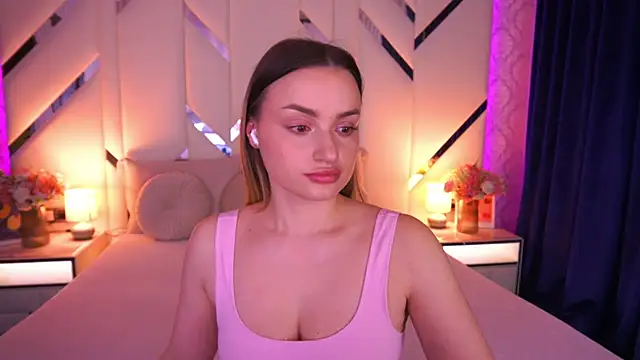 LindsieGreyy online show from 03-26-26, 07:25