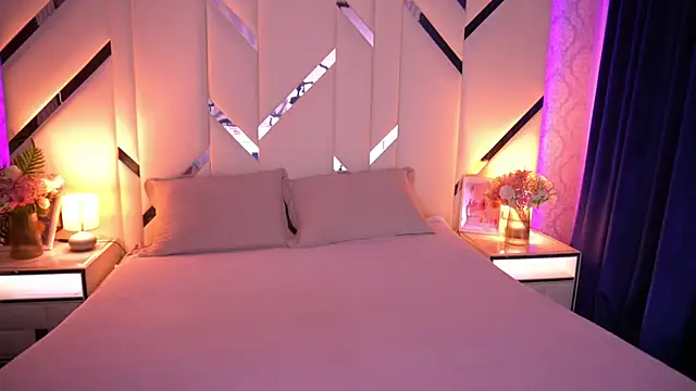 Snapshot of LindsieGreyy chatting on 05-07-26, 12:54 LindsieGreyy online show from 05-07-26, 12:54