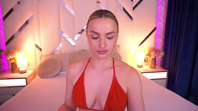 Snapshot of LindsieGreyy chatting on 06-12-26, 12:59 LindsieGreyy online show from 06-12-26, 12:59