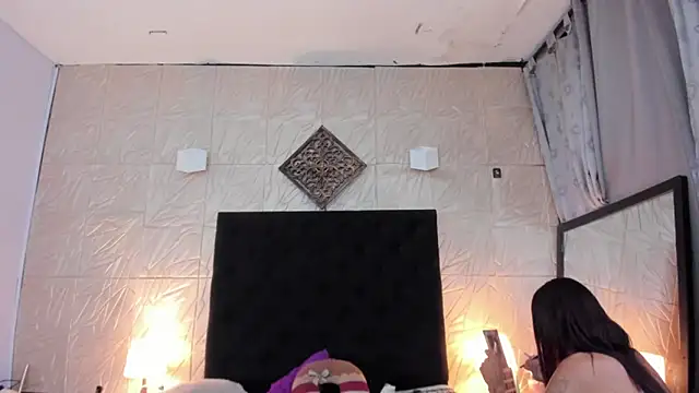 ChanelleJohnson  online show from 11-04-25, 10:20