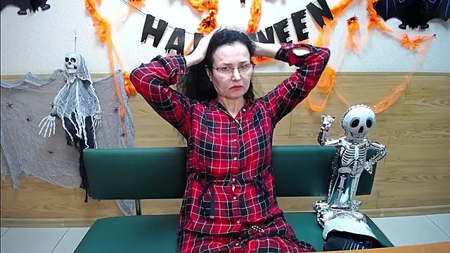 Miroslava Happi online show from 10-31-25, 06:58