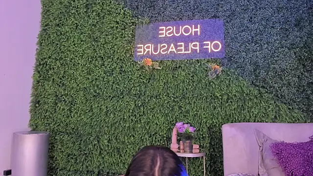 emmiily z online show from 03-07-25, 09:51