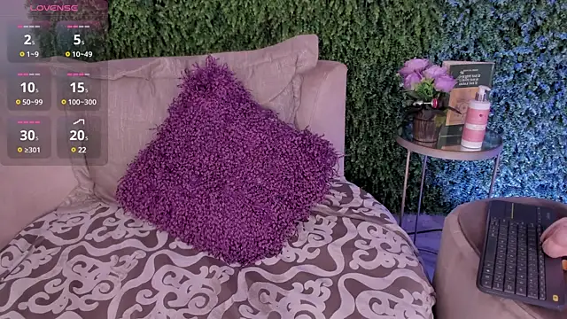 emmiily z online show from 03-17-25, 10:38