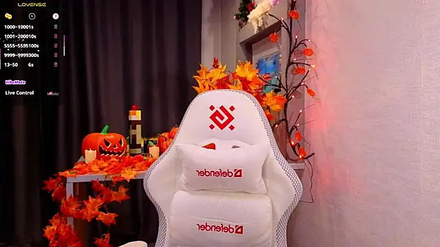 Hisoka akerley online show from 10-25-25, 06:35