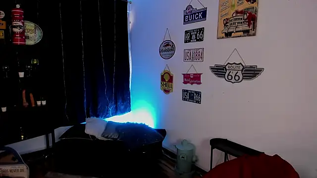 anuvyz miller  online show from 04-13-26, 01:16