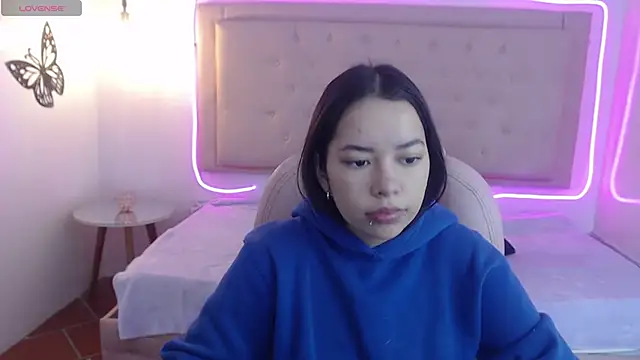 Snapshot of honnielane chatting on 03-06-25, 12:30 honnielane online show from 03-06-25, 12:30