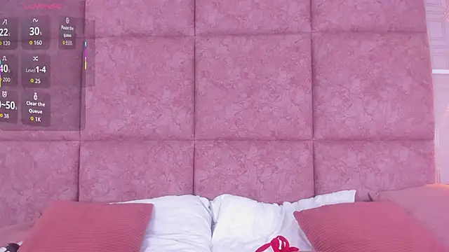 LilyRoxi online show from 12-13-25, 09:53