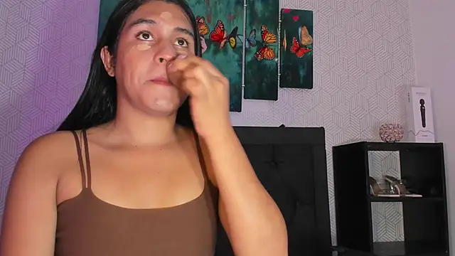 Selena fox7 online show from 10-14-25, 03:40