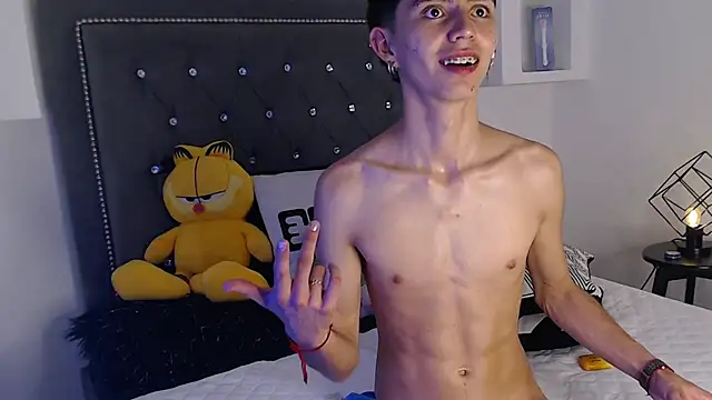 MaikyCooper online show from 03-17-25, 04:51