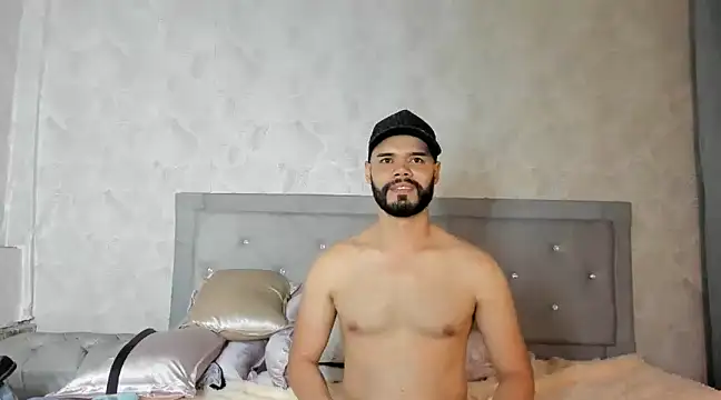 Snapshot of Luke_Diaz7 chatting on 02-16-25, 08:54 Luke Diaz7 online show from 02-16-25, 08:54