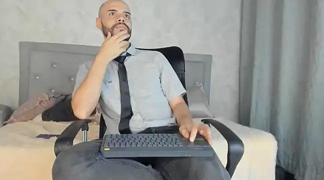 Snapshot of Luke_Diaz7 chatting on 02-22-25, 09:12 Luke Diaz7 online show from 02-22-25, 09:12